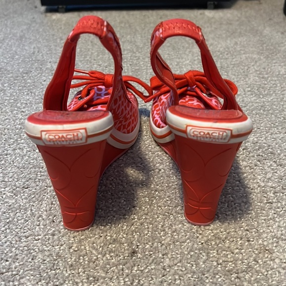 LOVIN COACH WEDGES - Picture 3 of 5